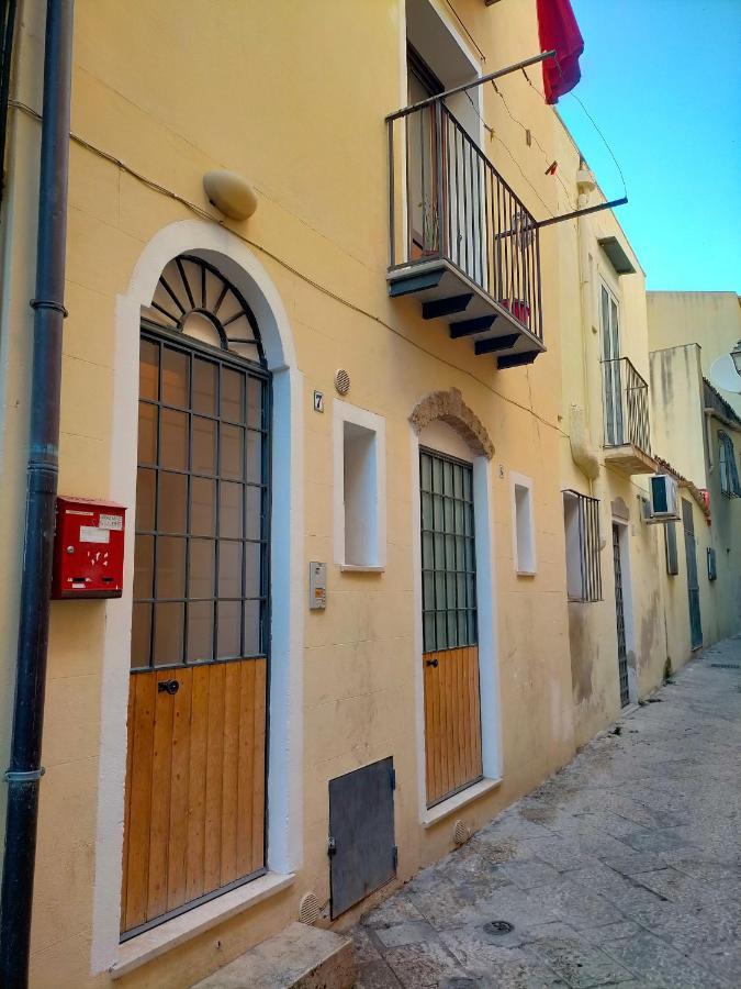 A Casa Scalilla Apartment Palermo Luaran gambar